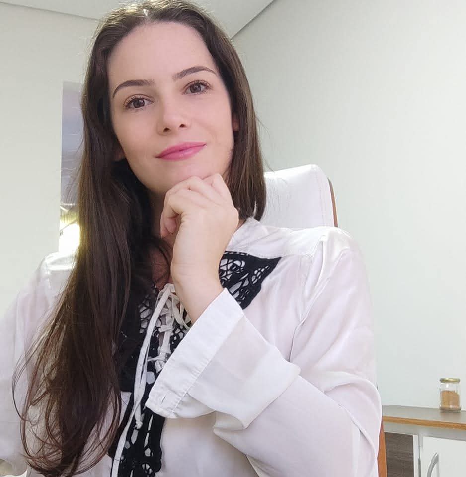 Edina Caveglion